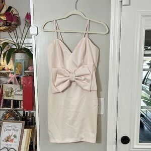 Karlie Bow Dress size medium so cute